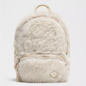NWT lululemon Everywhere Mini Backpack Clip On Nano Plush Fleece Natural Gold